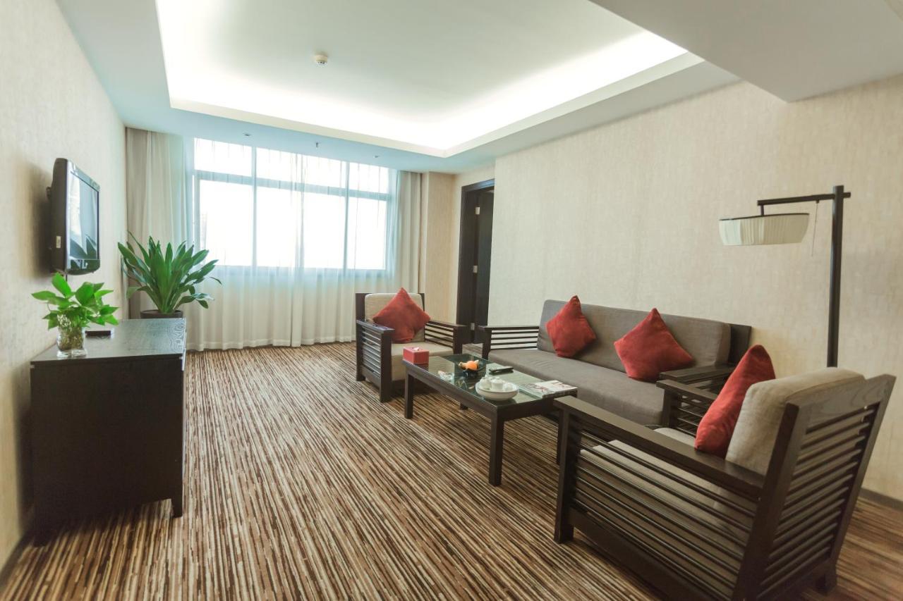 Ssaw Boutique Hotel Nanchang Bayi Square Luaran gambar